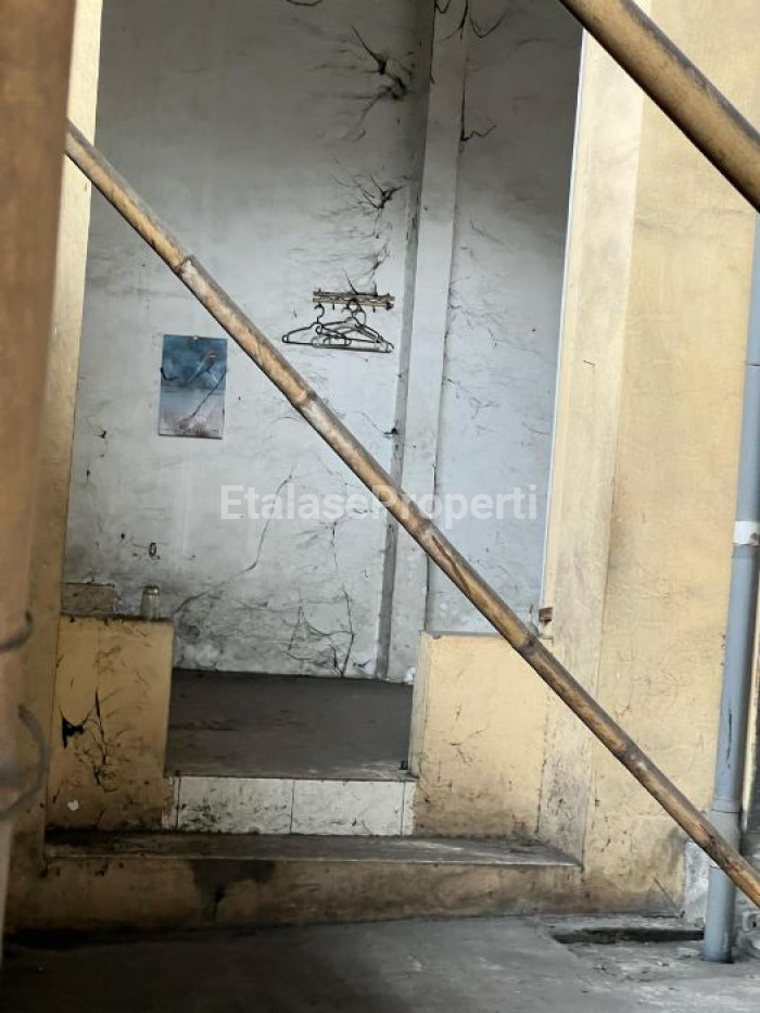 Foto properti GUDANG DIJUAL  Lokasi STRATEGIS 0 Jalan Raya Double Way Raya Taman Sidoarjo 4