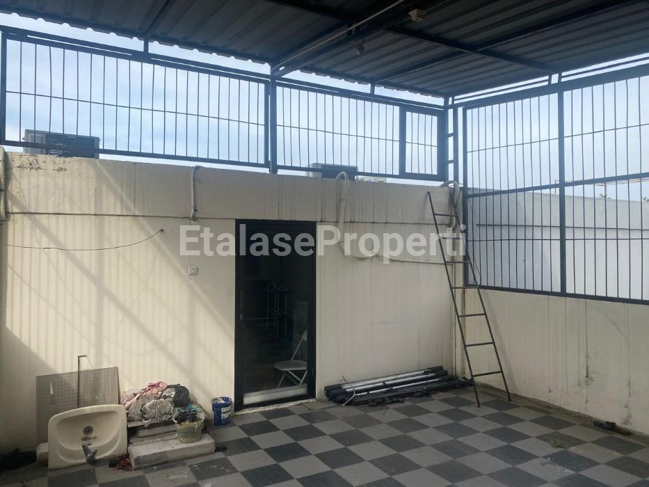 Foto properti *Dijual Ruko Surabaya Pusat* 6