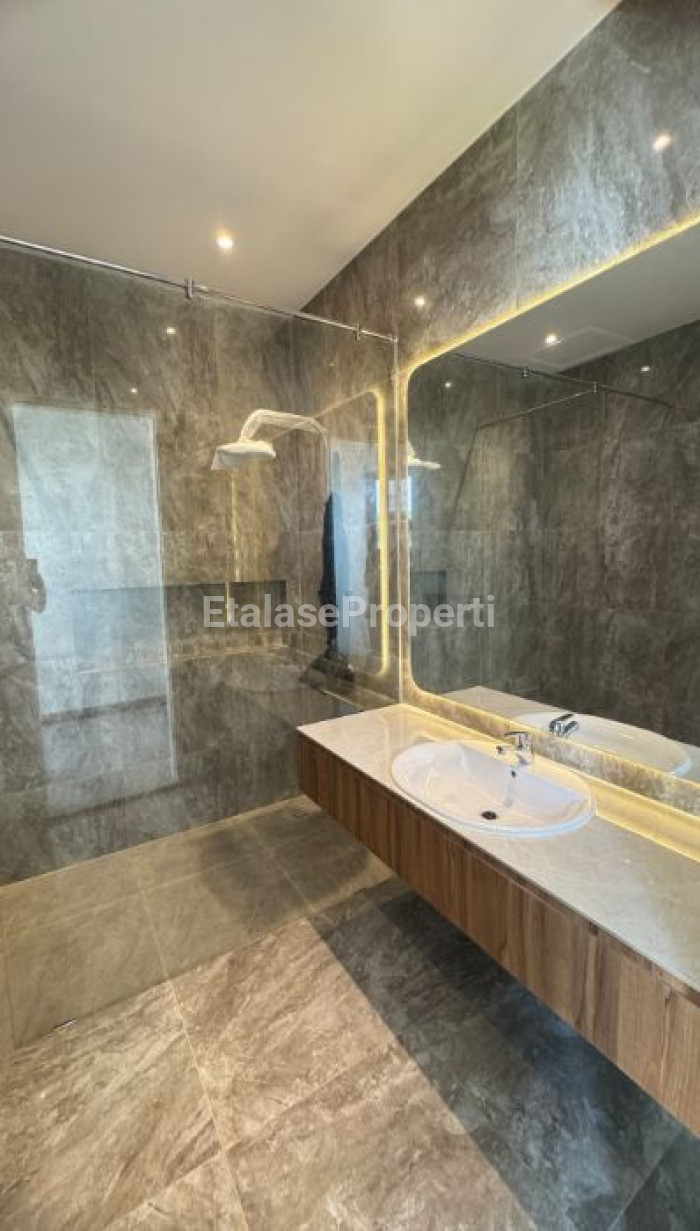 Foto properti Dijual Cepat Rumah Baru Di Citraland Cluster Woodland 7