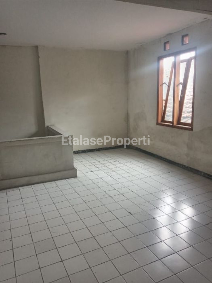 Foto properti Dijual Rumah Luas Di Rungkut Barata Surabaya Dekat Akses Tol Juanda 1
