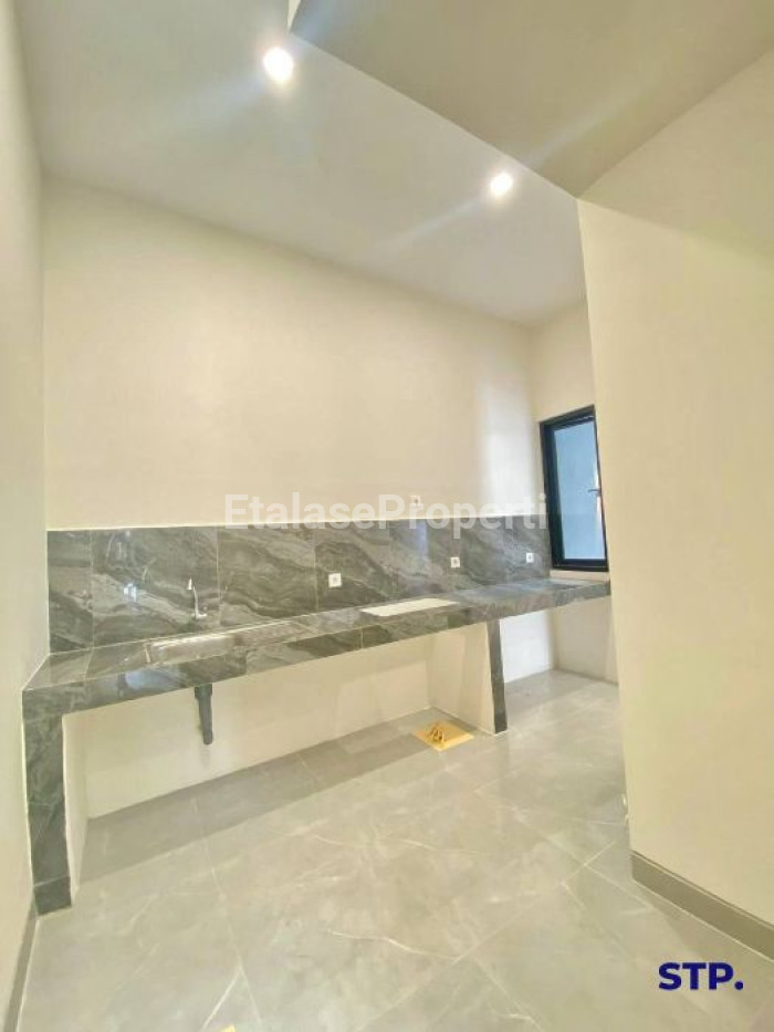 Foto properti Rumah Baru Modern Di Citraland Cluster Woodland 4 Kamar Utama 6