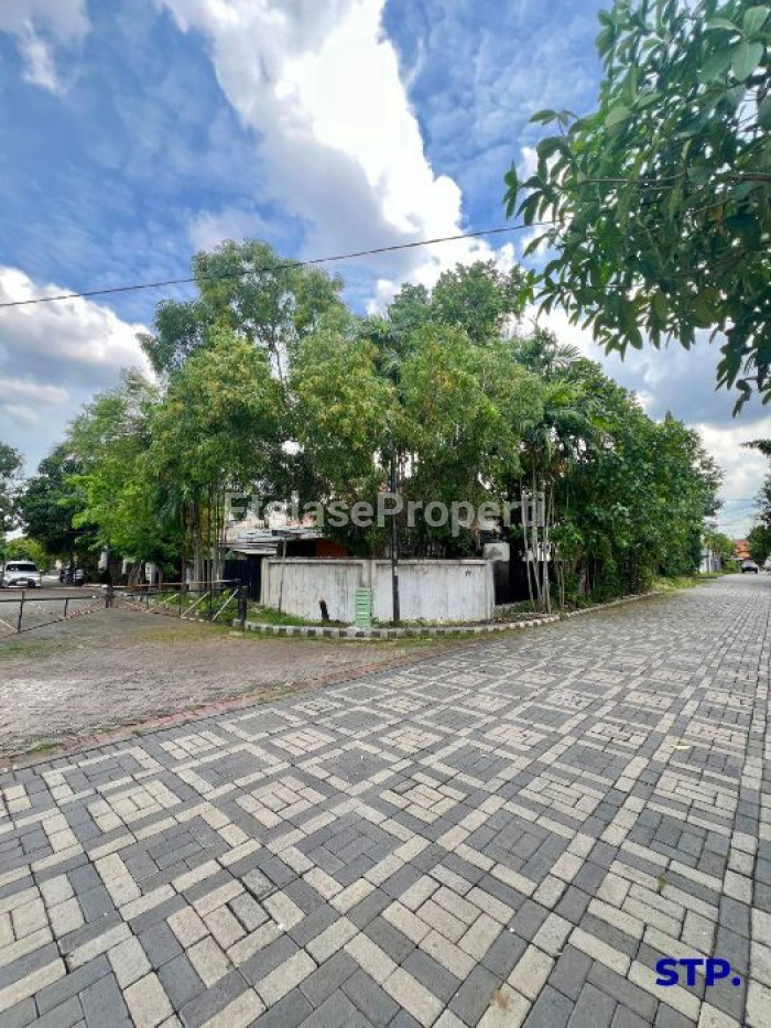 Foto properti Rumah Hoek 1 Lantai Di Jemursari Timur 2