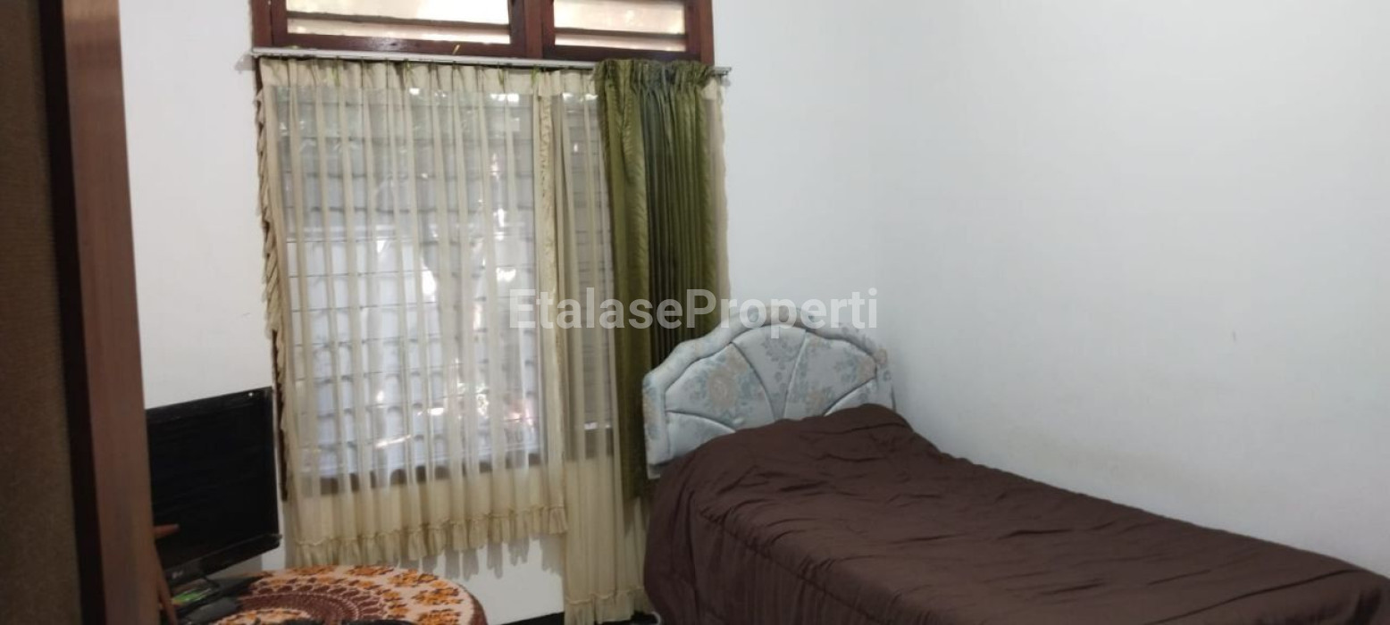 Foto properti Rumah Hoek 1 Lantai Di Jemursari Timur 10