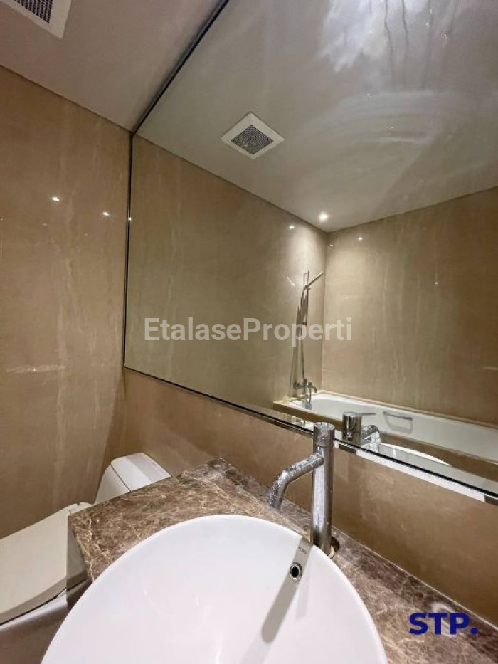 Foto properti Jual Apartemen Mewah One Icon Residence 2 Bedroom Furnished Lantai 7 9