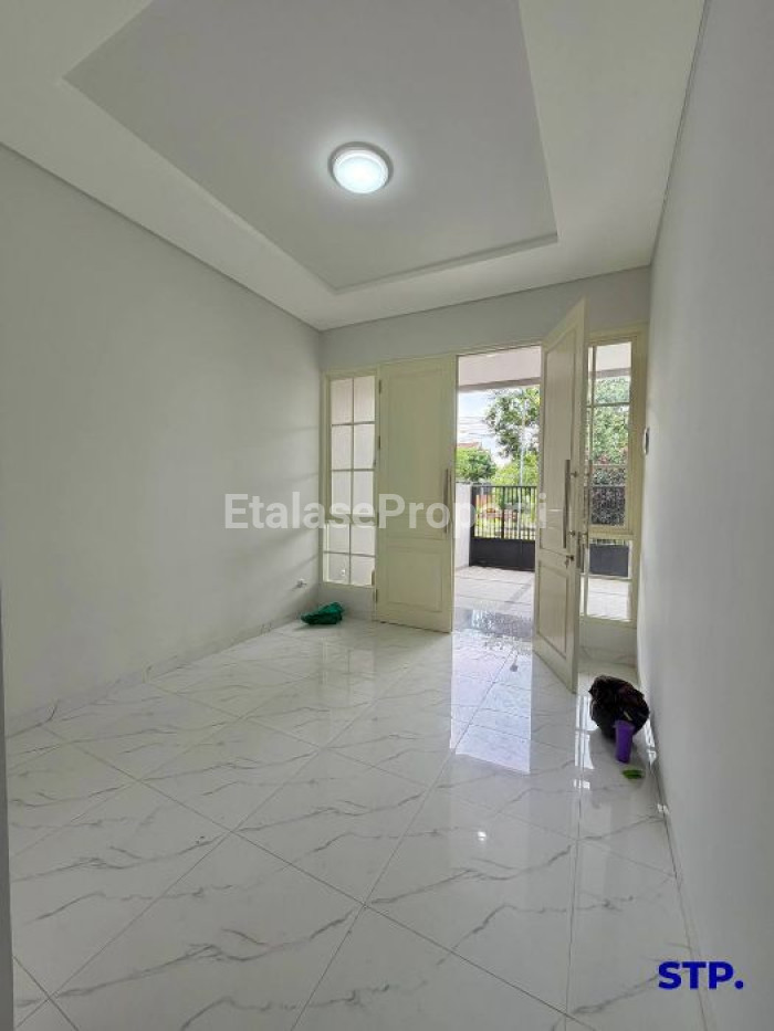 Foto properti Hanya 2M-an, Rumah Baru Di Gayung Kebonsari Lebar 7 2