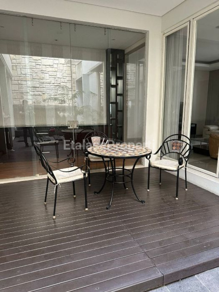 Foto properti Disewakan Rumah 2 Lantai 3