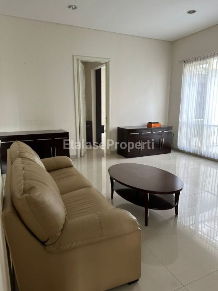Foto properti Disewakan Rumah 2 Lantai 5