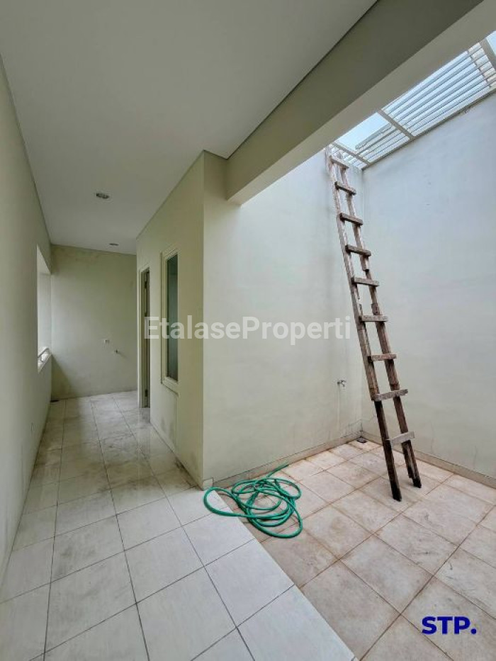 Foto properti Rumah Baru Di Gayung Kebonsari Lebar 7 10