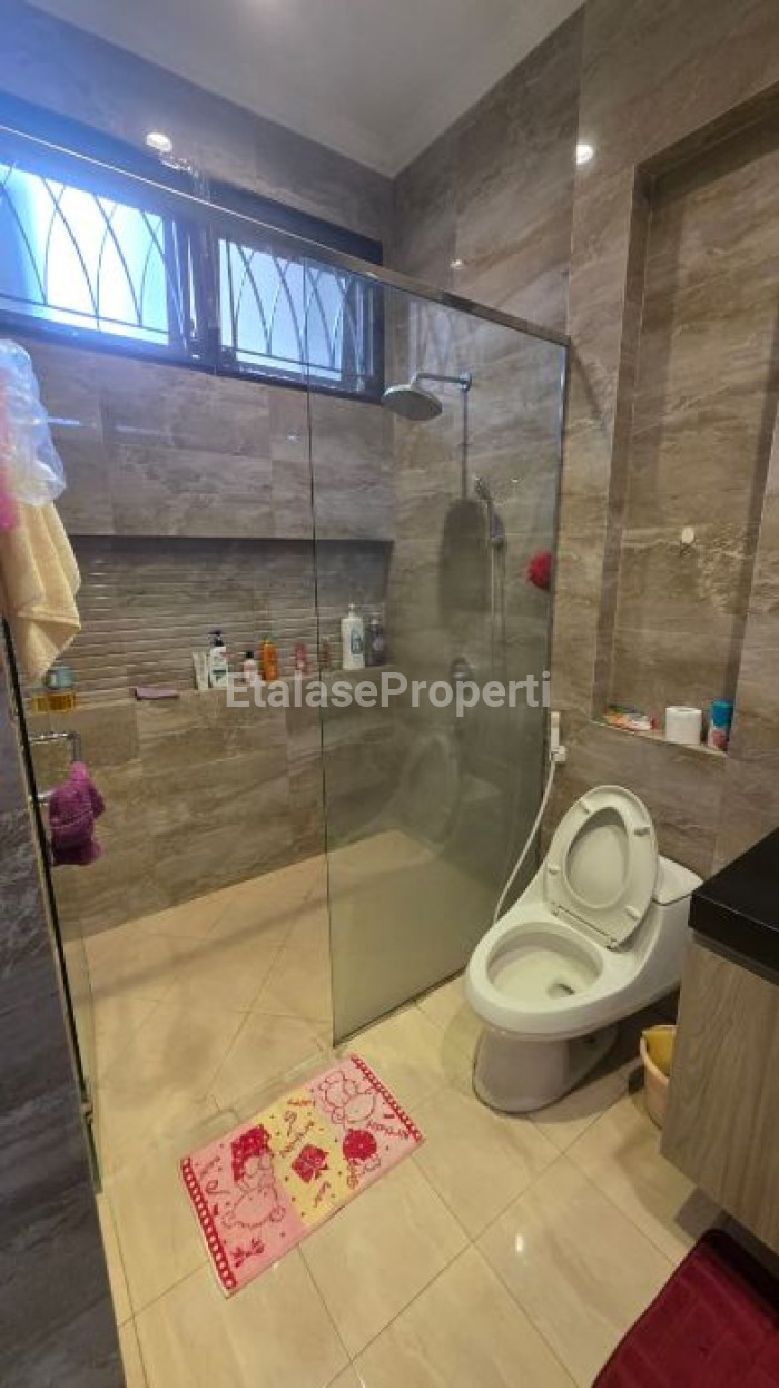 Foto properti *Dijual Rumah Dharmahusada Regency* 8