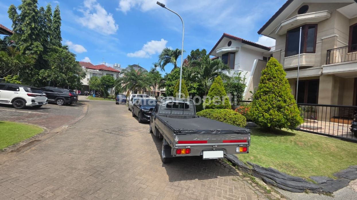 Foto properti *Dijual Rumah Dharmahusada Regency* 10