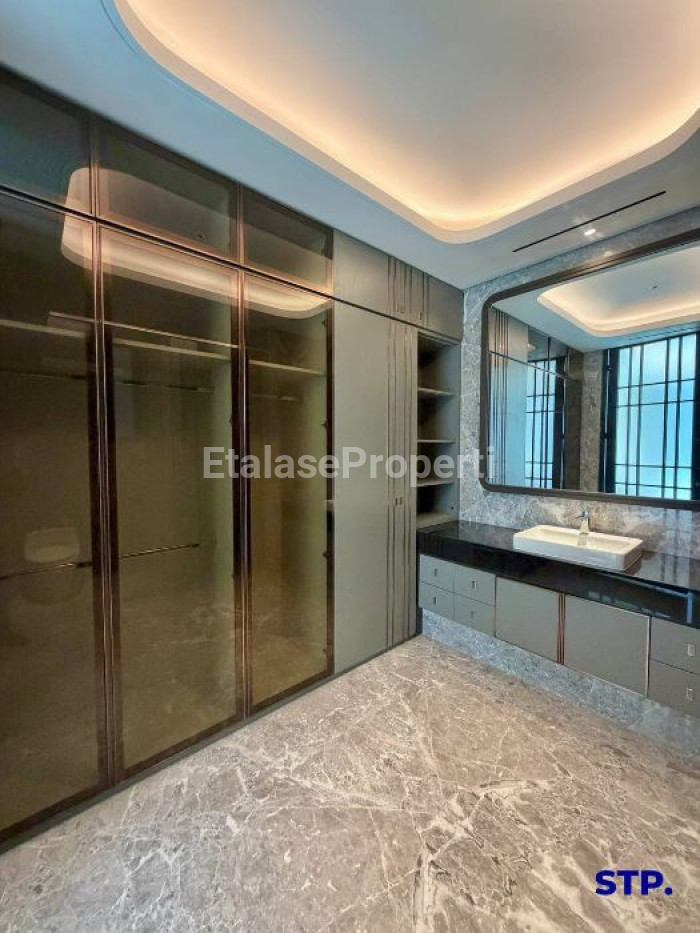 Foto properti Rumah Baru High Spec Di Regency 21, Surabaya Timur 9