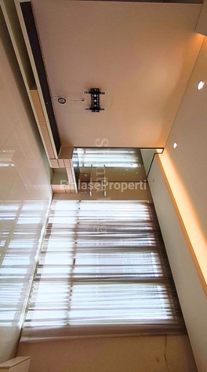 Foto properti Sewa Rumah Margorejo Indah 8