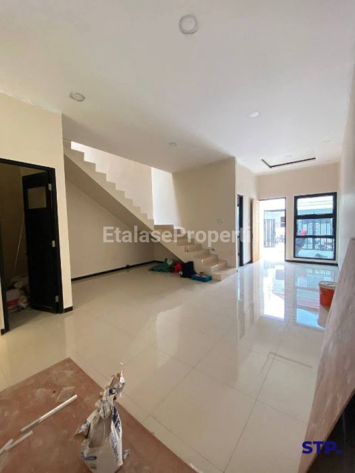 Foto properti Rumah Baru Minimalis Di Perumahan Darmo Harapan Indah 2