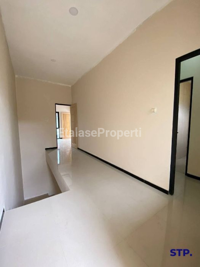 Foto properti Rumah Baru Minimalis Di Perumahan Darmo Harapan Indah 6