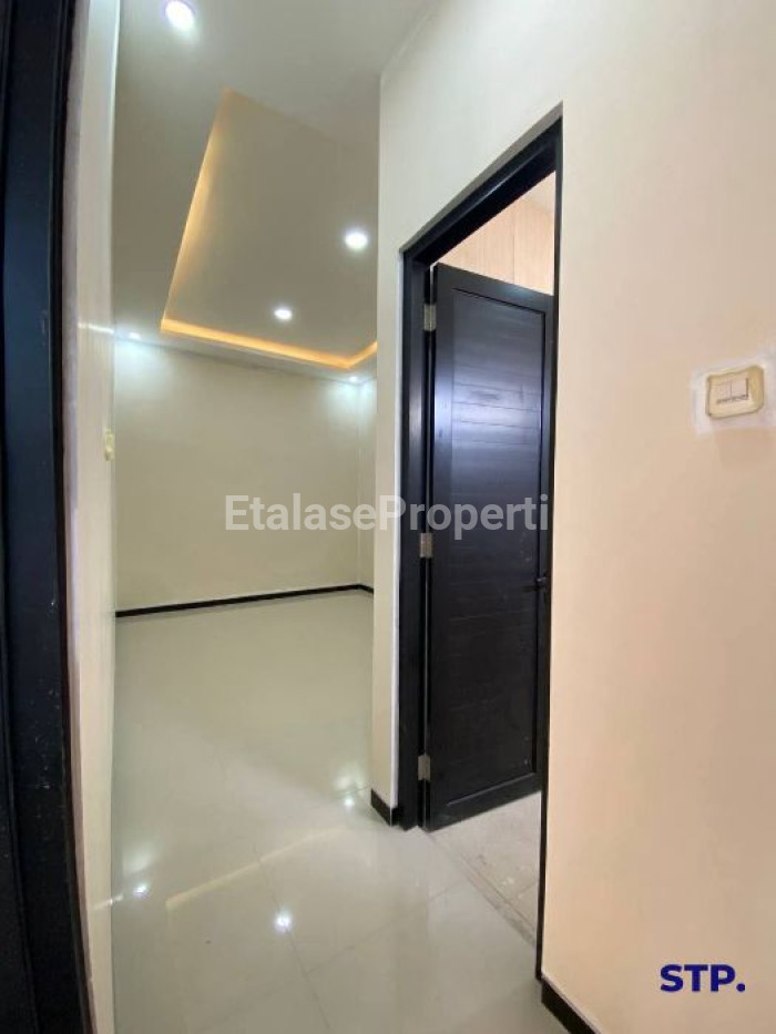 Foto properti Rumah Baru Minimalis Di Perumahan Darmo Harapan Indah 8