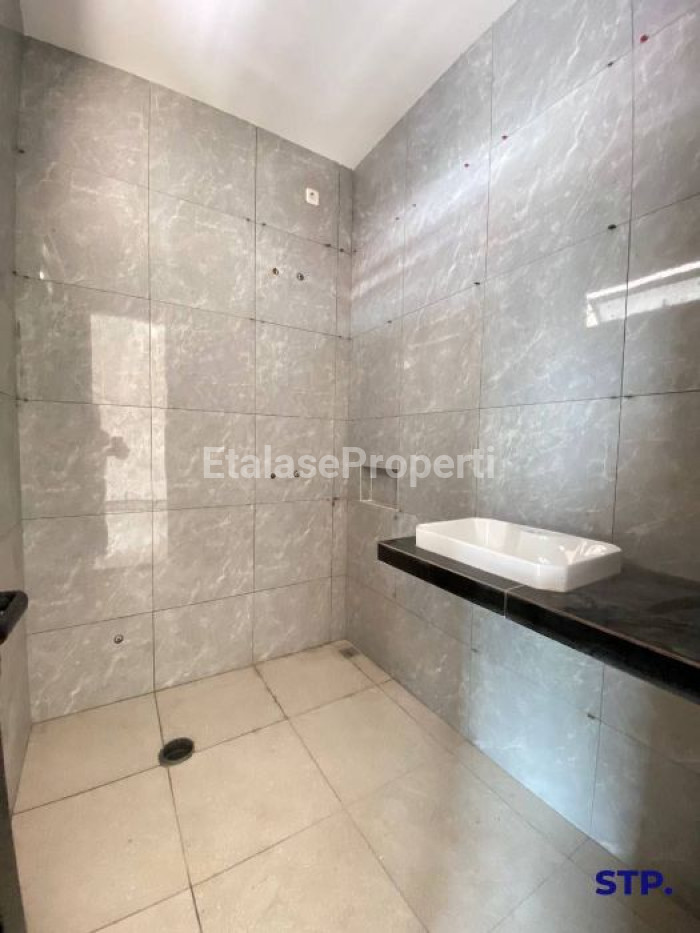 Foto properti Rumah Baru Minimalis Di Perumahan Darmo Harapan Indah 10