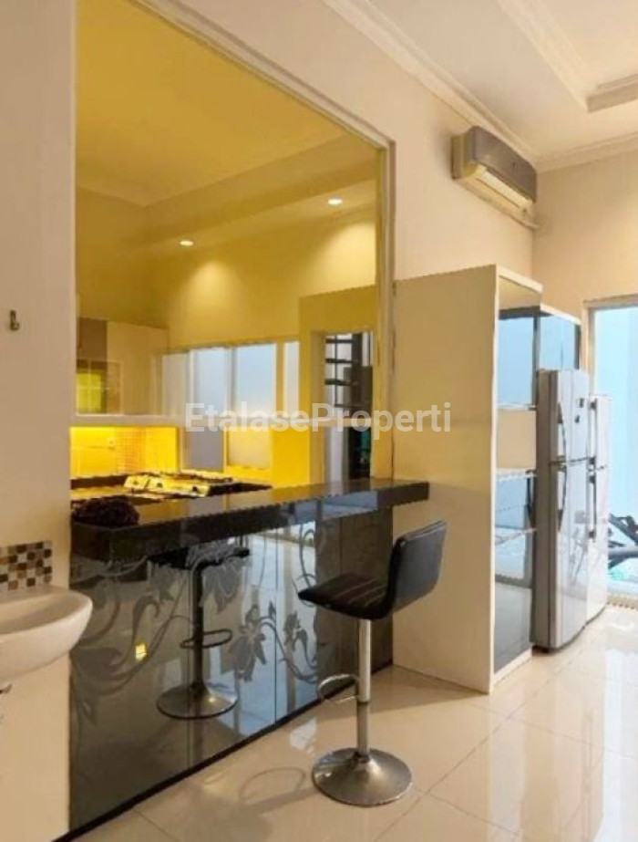 Foto properti Dijual Rumah Di Galaxy Bumi Permai Araya 1 Semolowaru 2