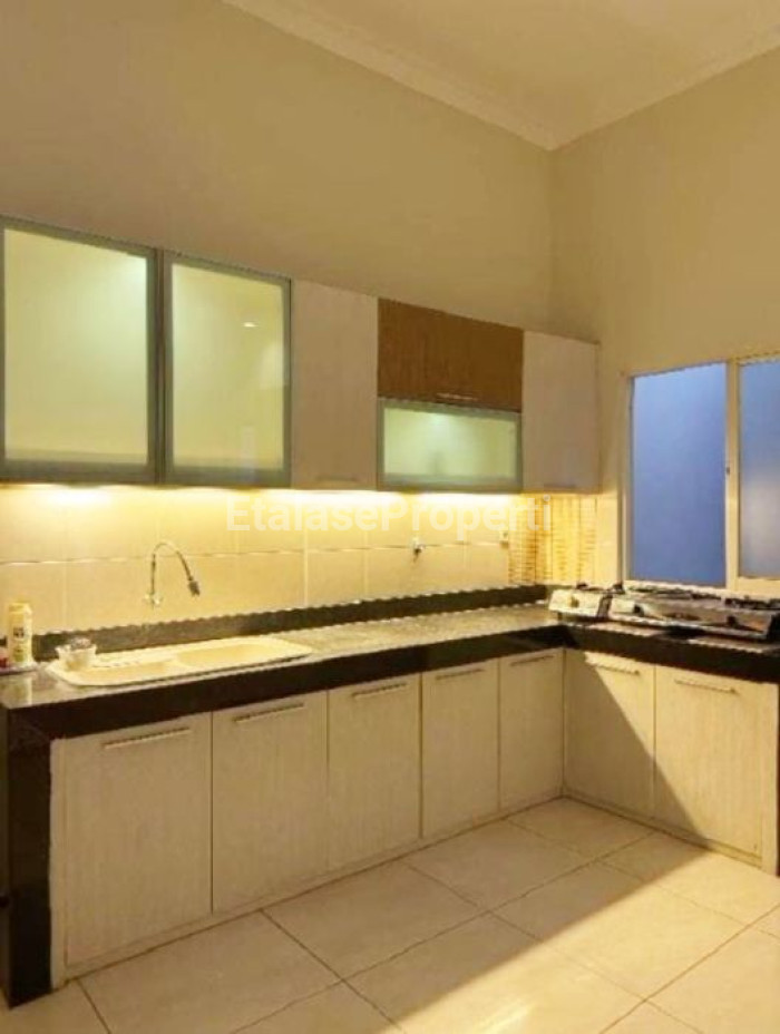 Foto properti Dijual Rumah Di Galaxy Bumi Permai Araya 1 Semolowaru 4