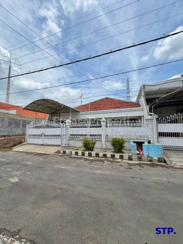 Foto properti Rumah 1 Lantai Siap Huni Di Dharmahusada Indah Barat 4