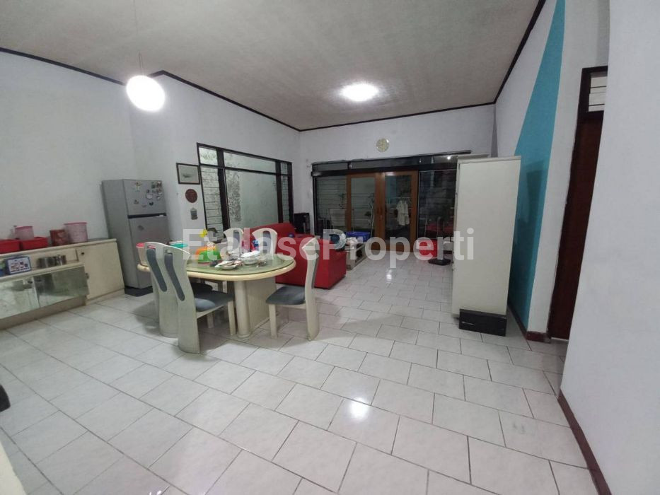 Foto properti Rumah 1 Lantai Siap Huni Di Dharmahusada Indah Barat 9