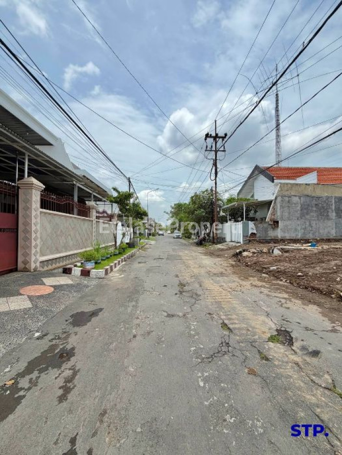 Foto properti Rumah 1 Lantai Siap Huni Di Dharmahusada Indah Barat 3