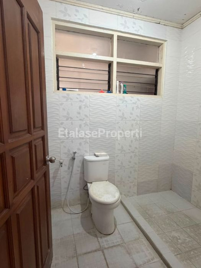 Foto properti Turun Harga - Rumah 1 Lantai Siap Huni Di Dharmahusada Indah Barat 9