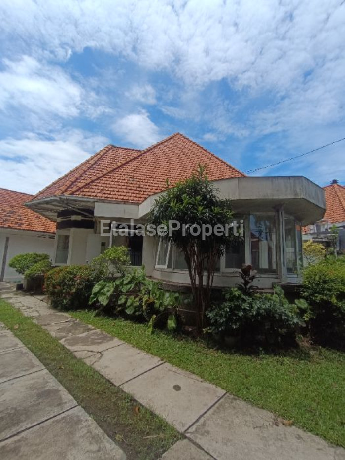 Foto properti Dijual Rumah Bangunan Lama 1