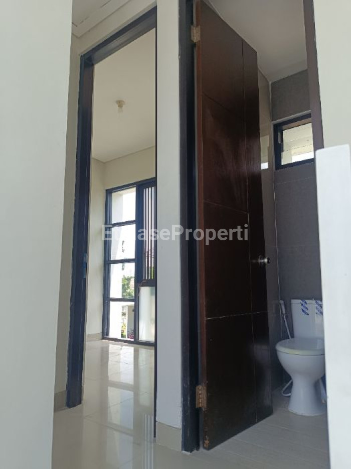 Foto properti Disewakan Rumah 2 Lantai 5