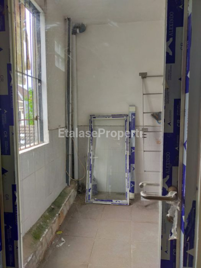 Foto properti Dijual Rumah Di Pondok Candra Belimbing Regency Waru 10