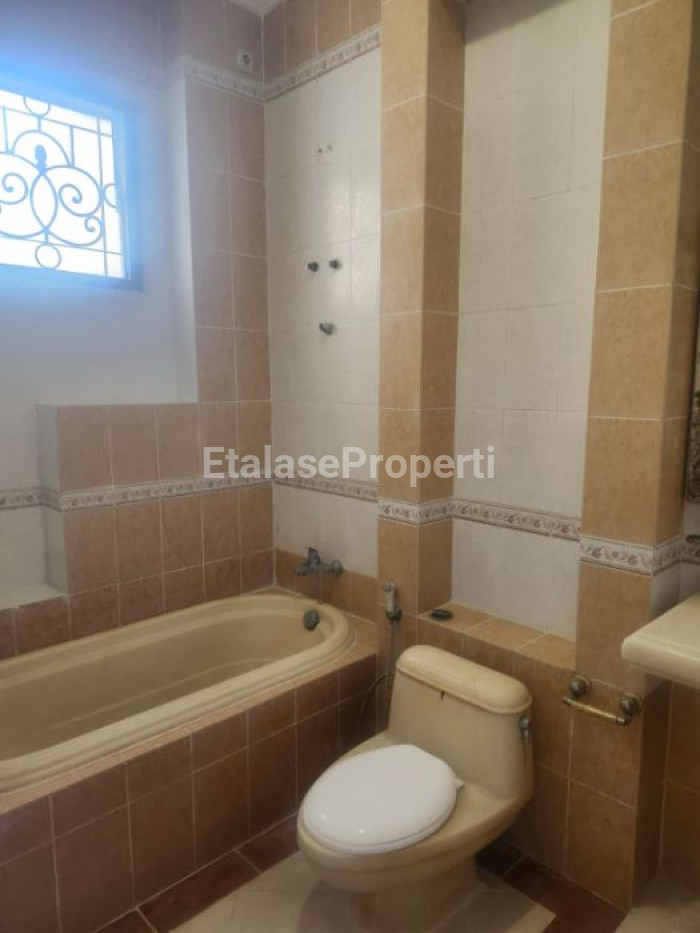 Foto properti Jual/ Sewa Rumah Villa Bukit Mas 7