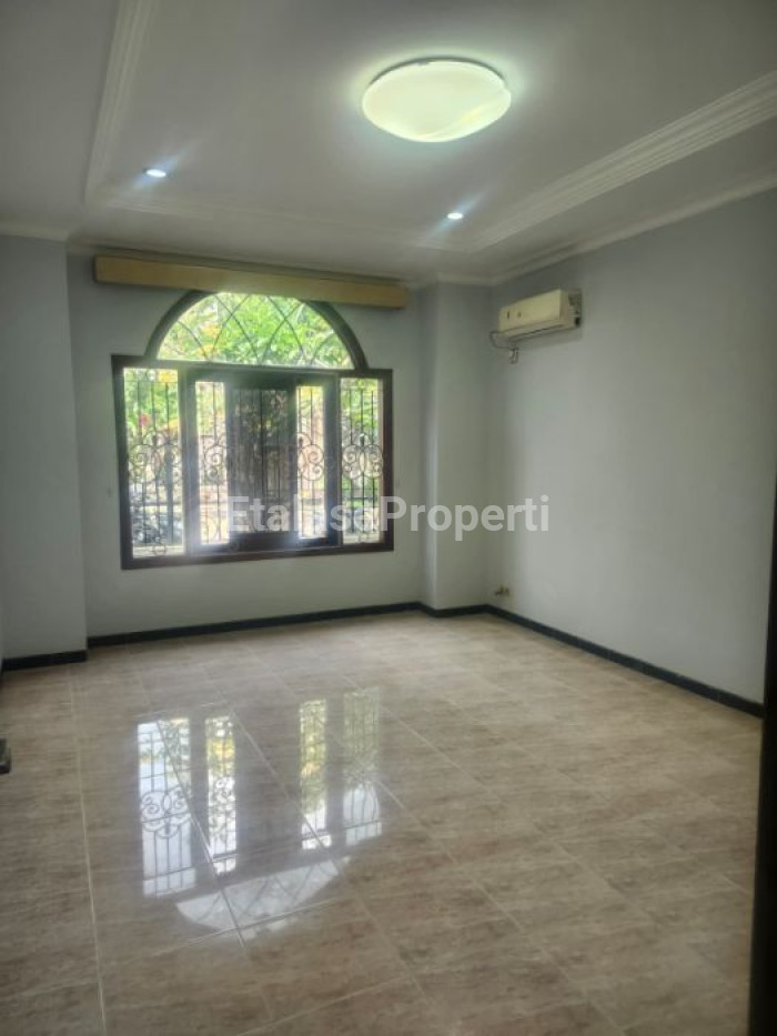 Foto properti Jual/ Sewa Rumah Villa Bukit Mas 9