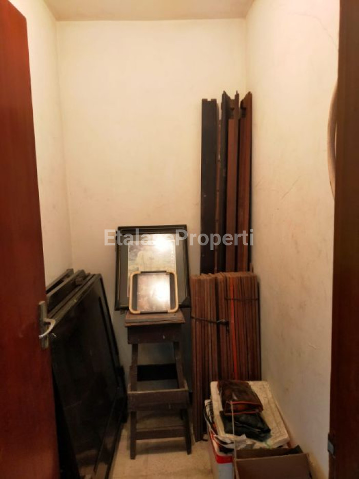 Foto properti Dijual Rumah Di Manyar Tirtoyoso Utara Dekat Galaxy Mall 4