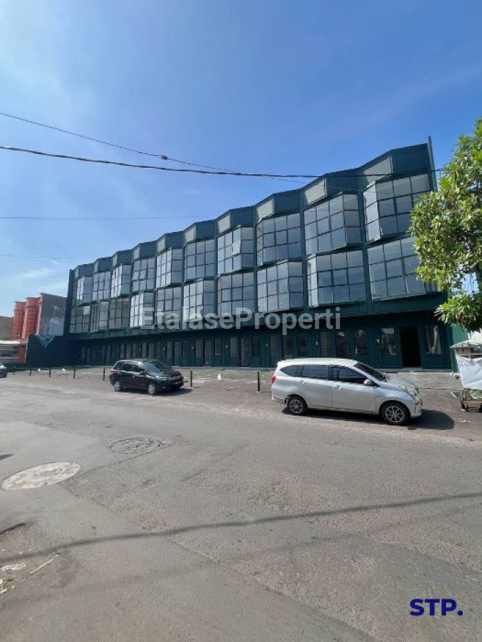 Foto properti 10 UNIT JEJER, Jual Ruko Modern-classic 4 Lantai Di Kedung Asem - MERR 1