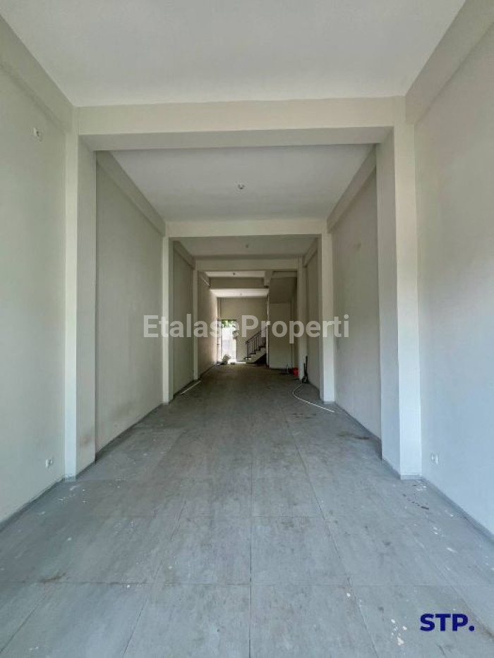 Foto properti 10 UNIT JEJER, Jual Ruko Modern-classic 4 Lantai Di Kedung Asem - MERR 4