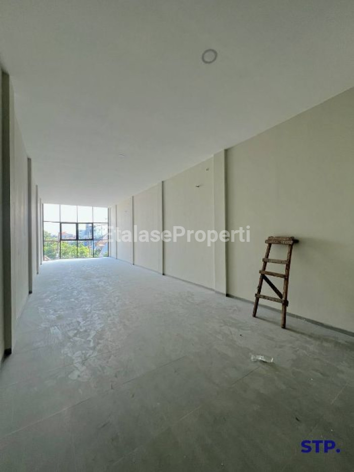 Foto properti 10 UNIT JEJER, Jual Ruko Modern-classic 4 Lantai Di Kedung Asem - MERR 8