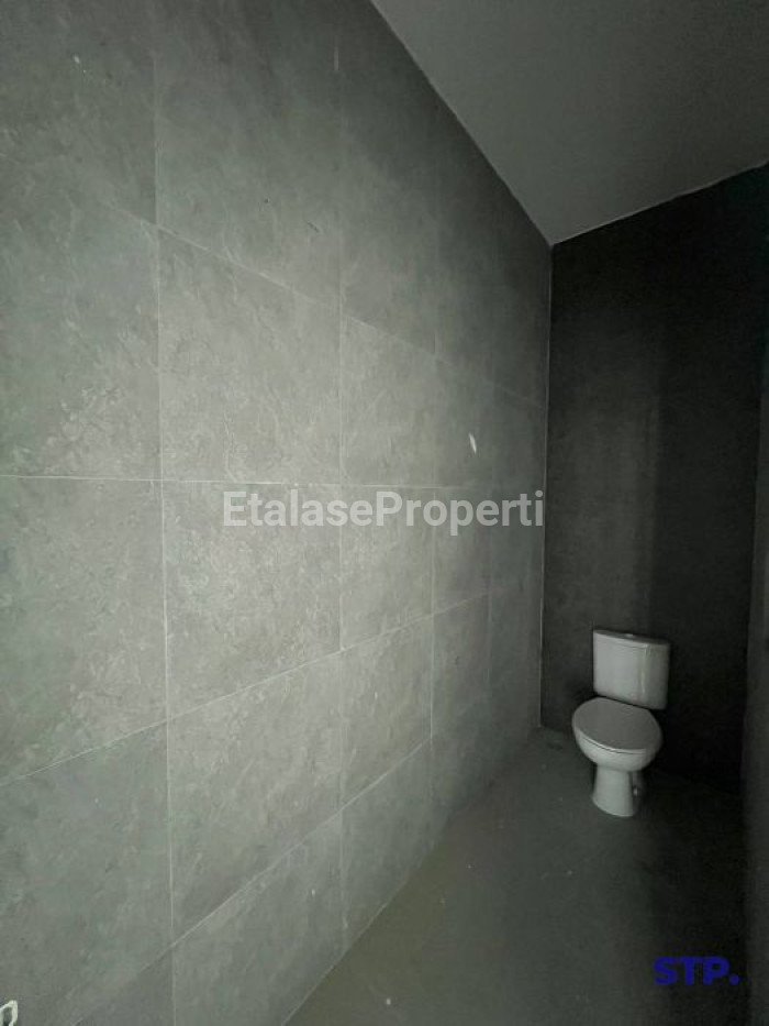 Foto properti 10 UNIT JEJER, Jual Ruko Modern-classic 4 Lantai Di Kedung Asem - MERR 10