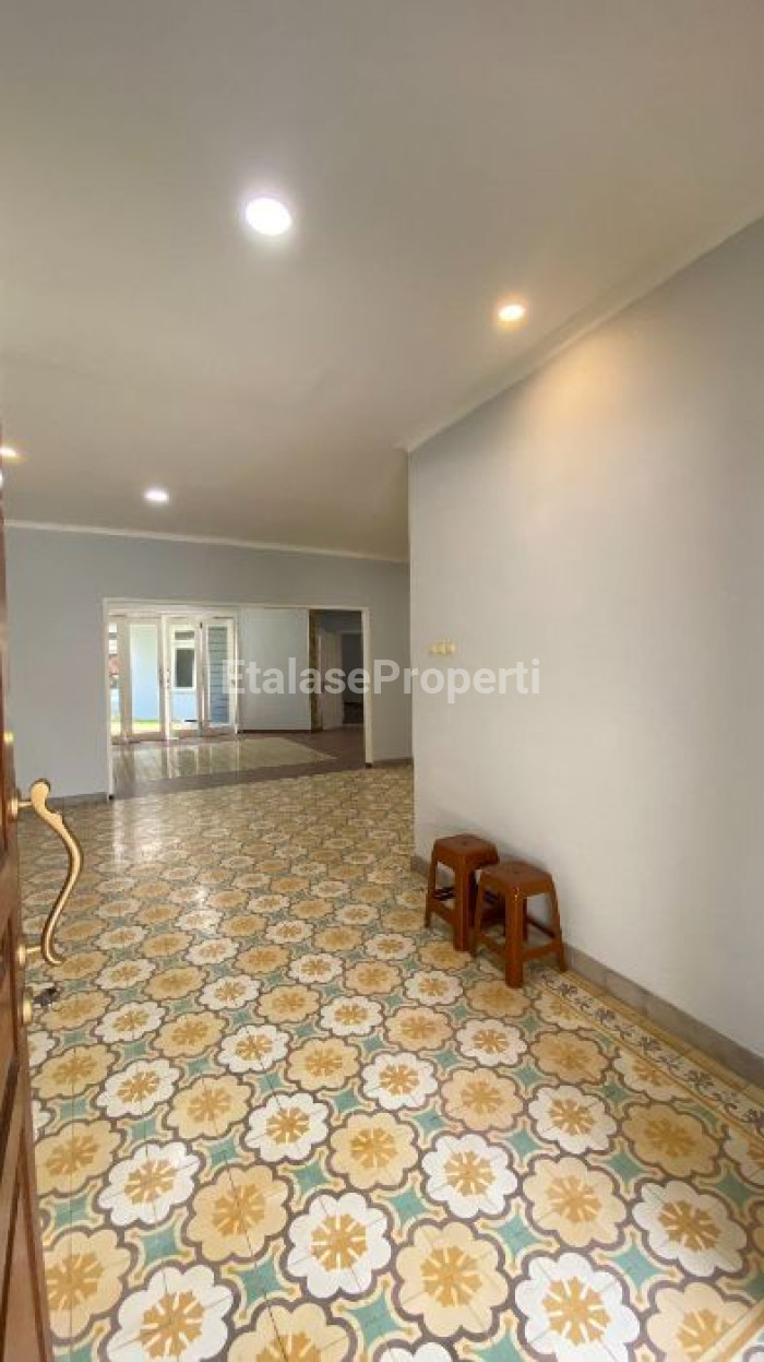 Foto properti RUMAH KLASIK MEGAH DI BARUK 5 MENIT KE RAYA MERR 6