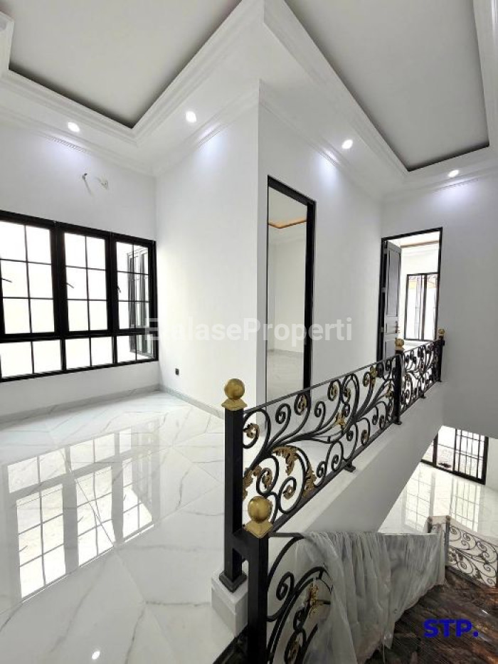 Foto properti Sisa 1 Unit - Rumah Baru Classic Di Babatan Pantai, Kenjeran 6