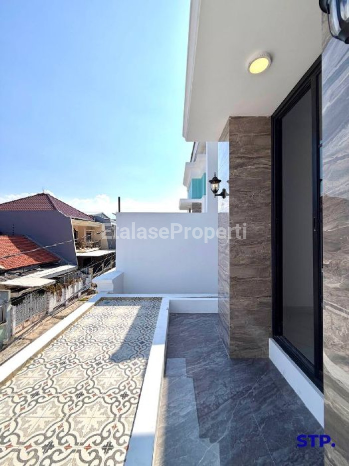 Foto properti Sisa 1 Unit - Rumah Baru Classic Di Babatan Pantai, Kenjeran 10