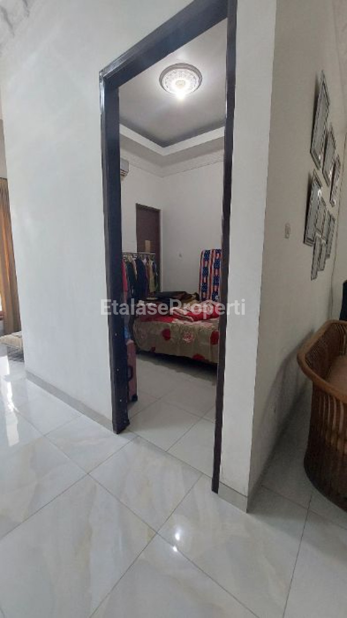 Foto properti Rumah Siap Huni 1