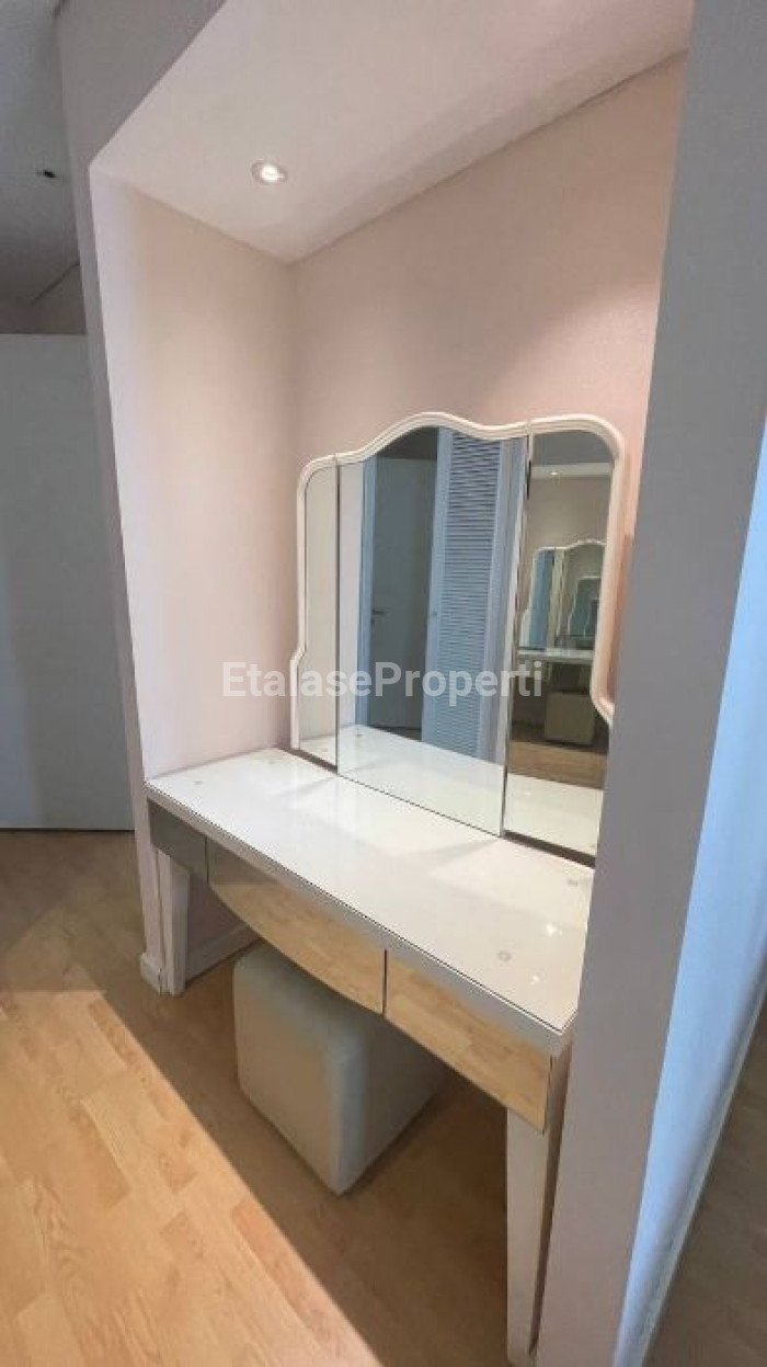Foto properti Disewakan Apartemen Waterplace De Residence Private Lift 3 Bedroom Lantai 15 8