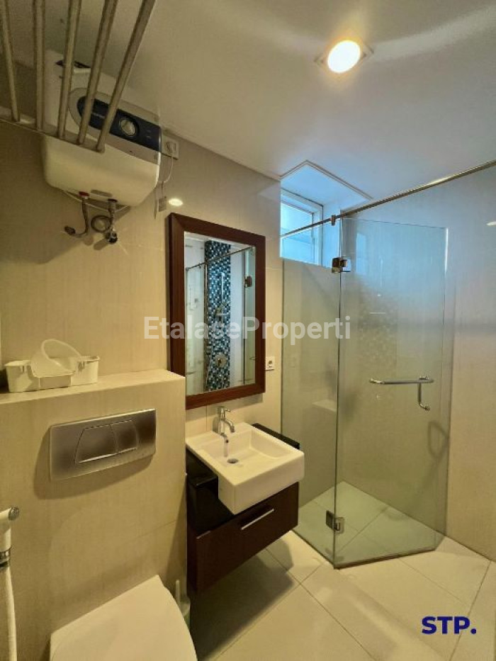 Foto properti Disewakan Apartemen Via Ciputra World 3 Jadi 2 Bedroom Lantai 36 2