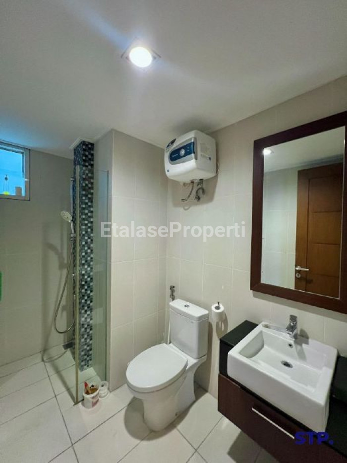Foto properti Disewakan Apartemen Via Ciputra World 3 Jadi 2 Bedroom Lantai 36 3