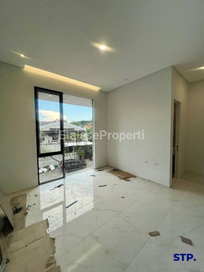 Foto properti Rumah Baru 2 Lantai Di Pandugo Finishing Top Grade Row 12 Meter 9