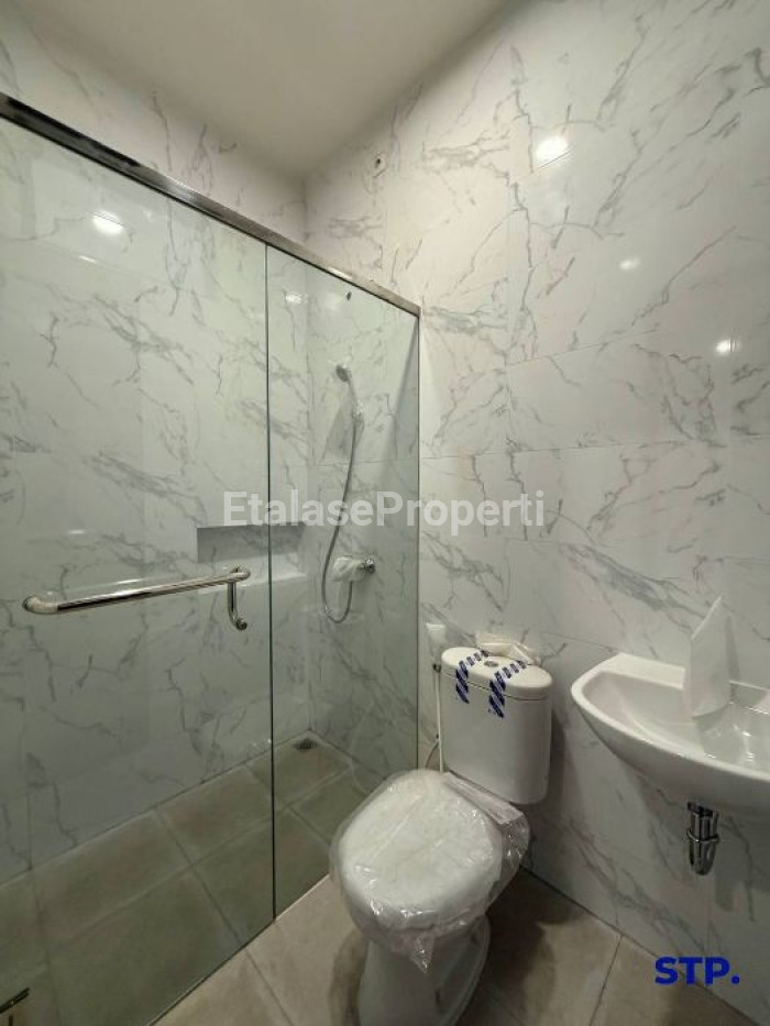 Foto properti 2 Unit, Rumah Baru Modern Di Penjaringan Asri - Rungkut 10
