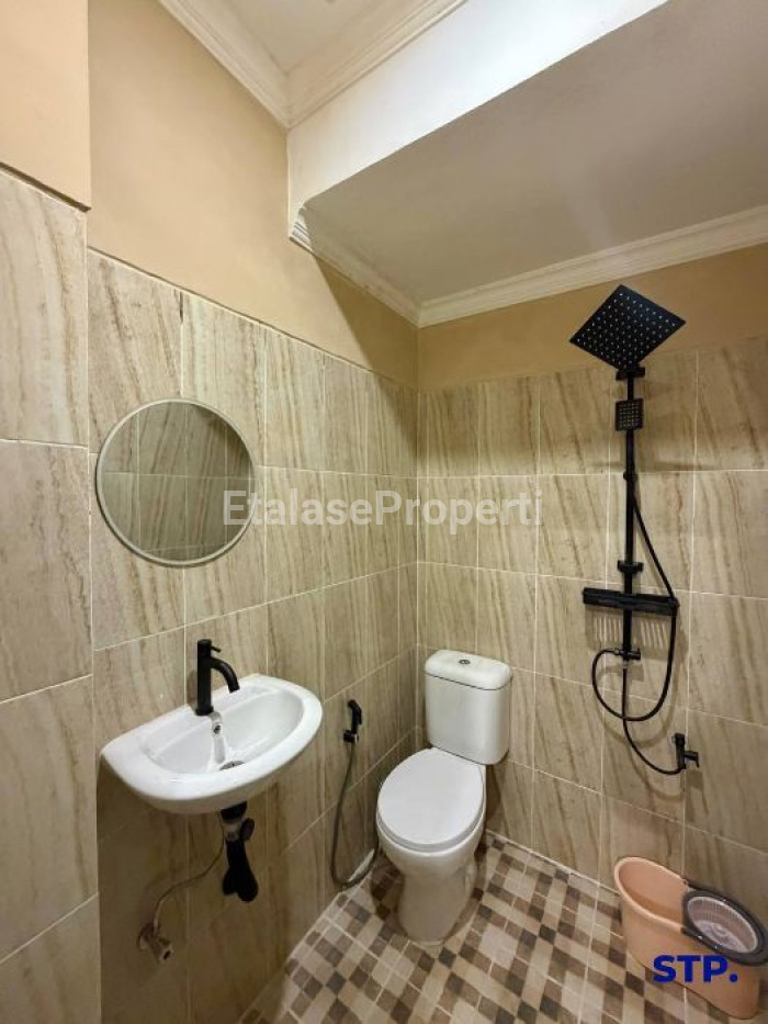 Foto properti Rumah Kost 9 Kamar Tidur Di Perumahan Klampis Semolo 10