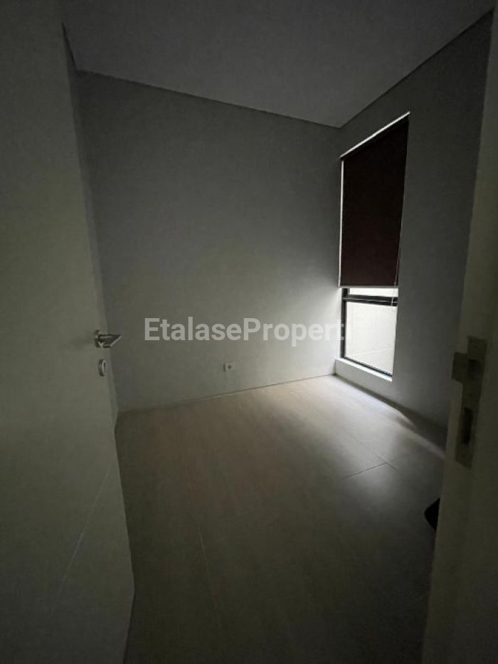 Foto properti Dijual Cepat Rumah Di Northwest Park 2