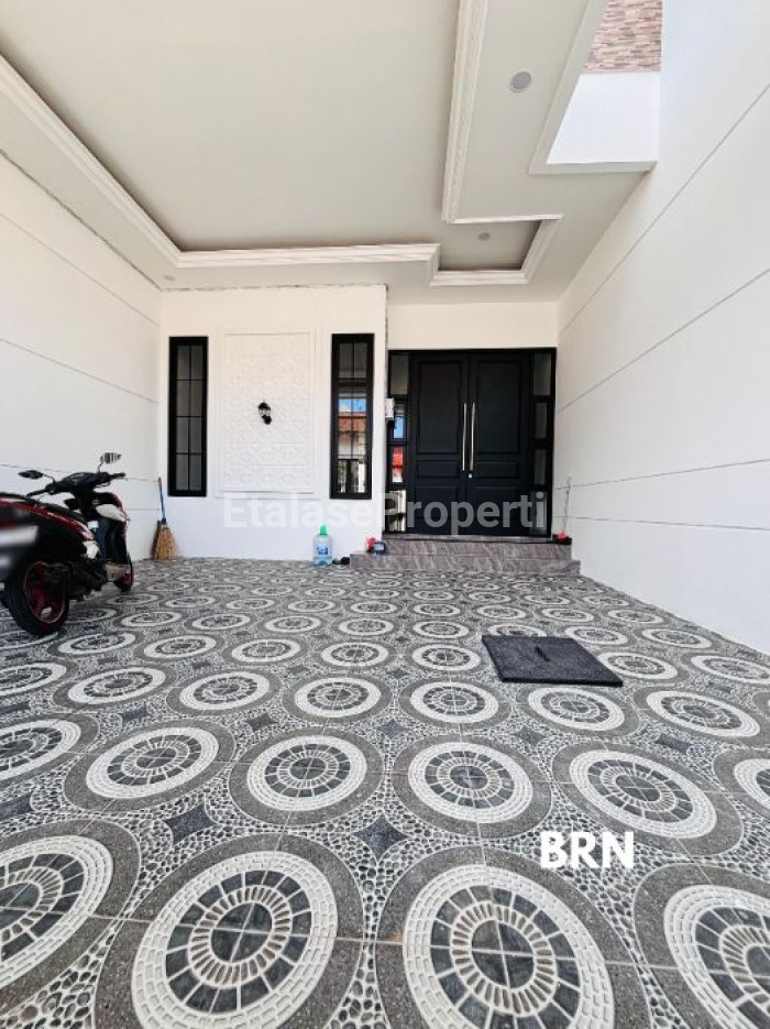 Foto properti Dijual Rumah Di Babatan Pantai Dekat Grand Kenjeran 8