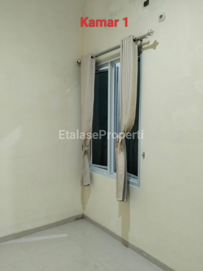 Foto properti RUMAH DISEWAKAN KARANG EMPAT SURABAYA 3