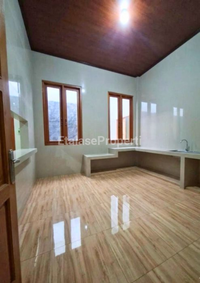 Foto properti Dijual Rumah Di Kupang Baru 2